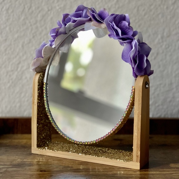 Handmade decorative make up mirror Hawaii - Picture 1 of 3